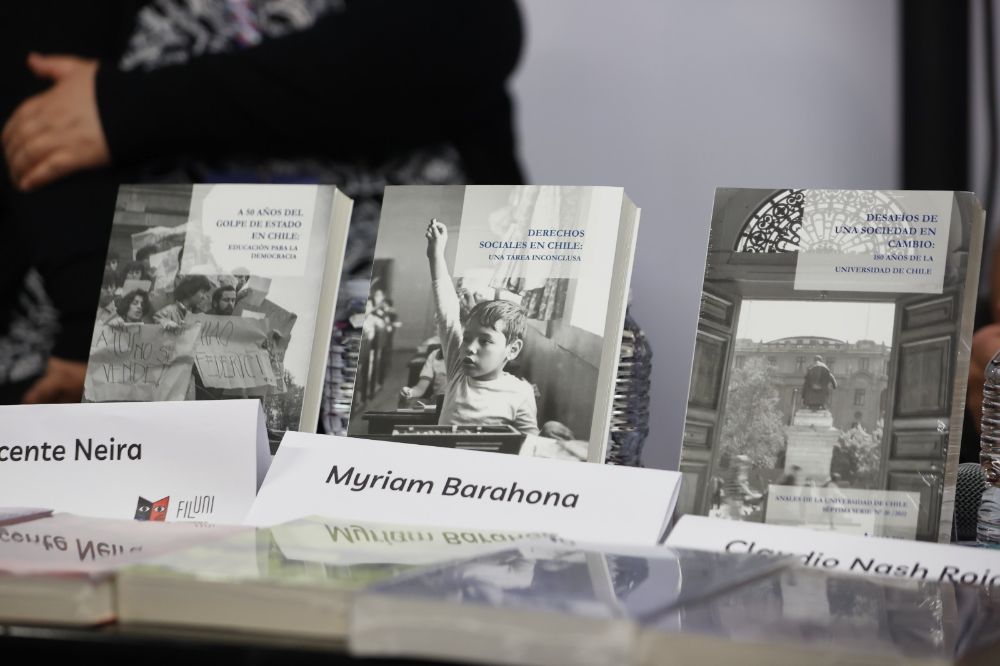 El miércoles 27 fue la presentación de los últimos tres números de Anales de la Universidad de Chile.